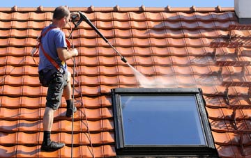 roof cleaning Hanbury